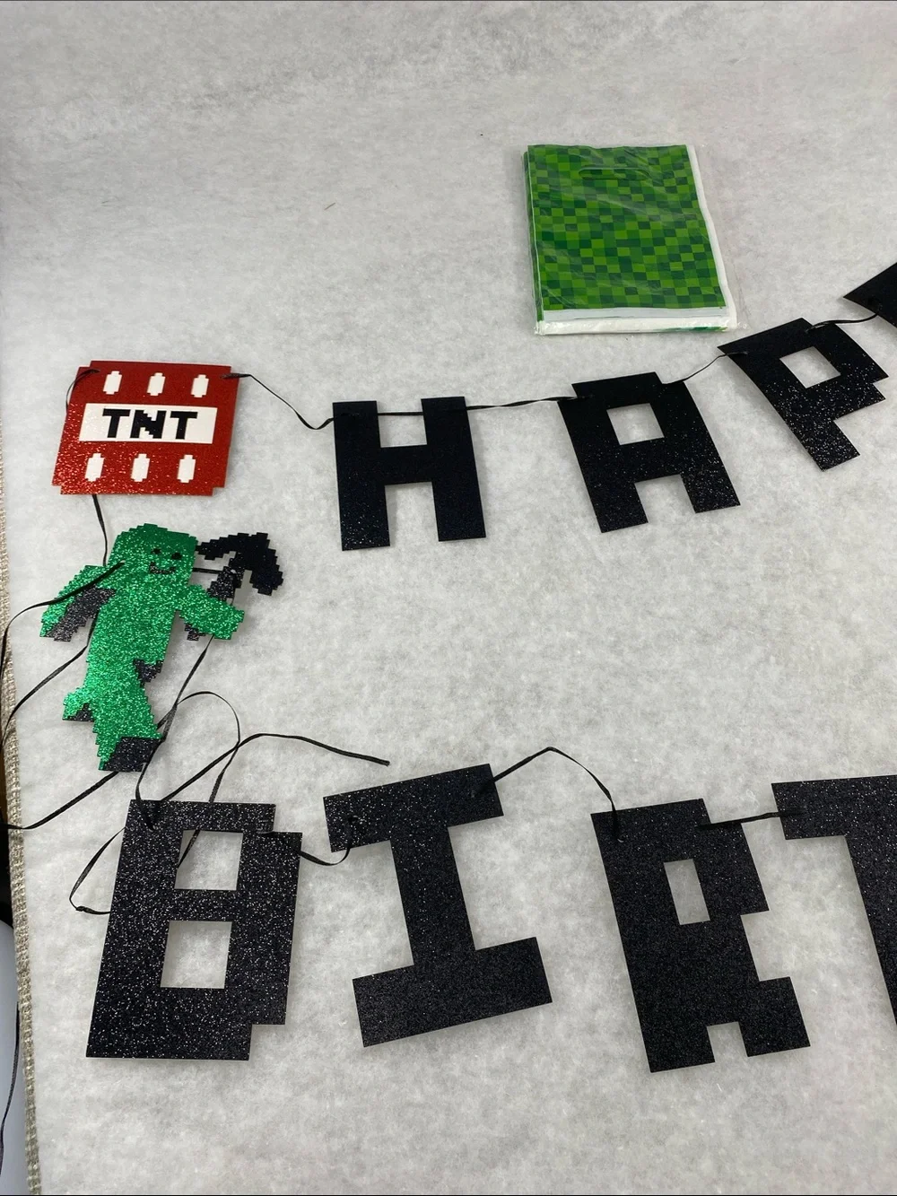Happy Birthday Banner Party Garland - Black Glitter Minecraft 50 pcs party bags
